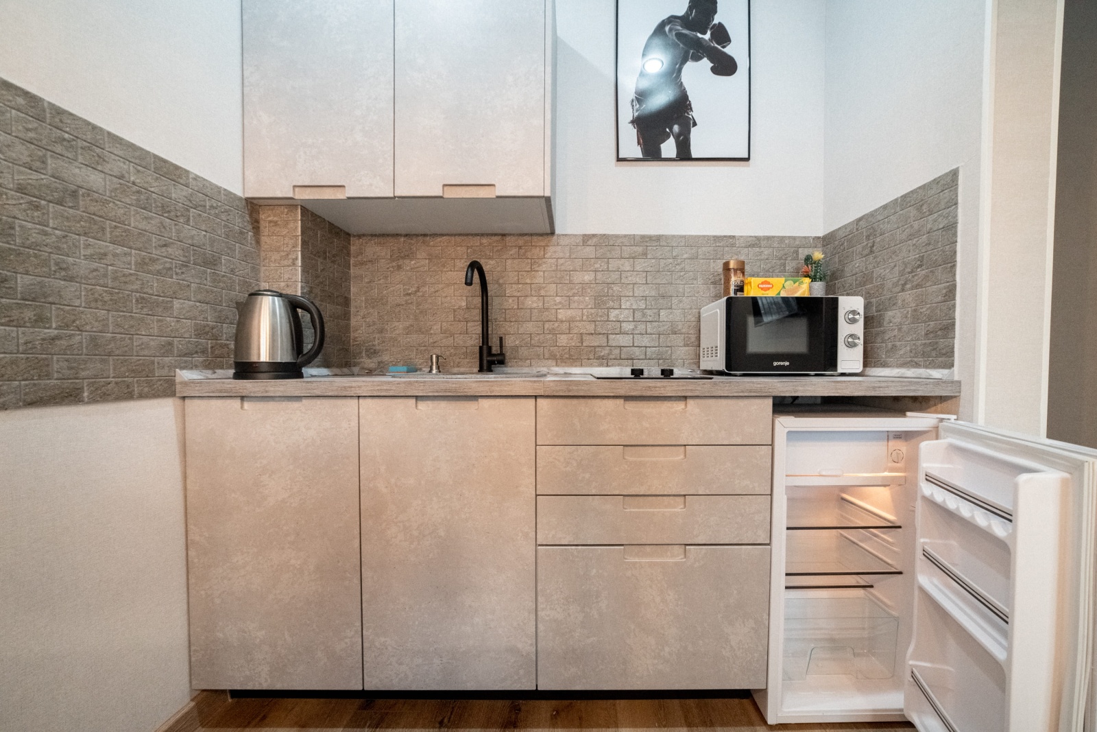 Квартира-студия, 28 м²