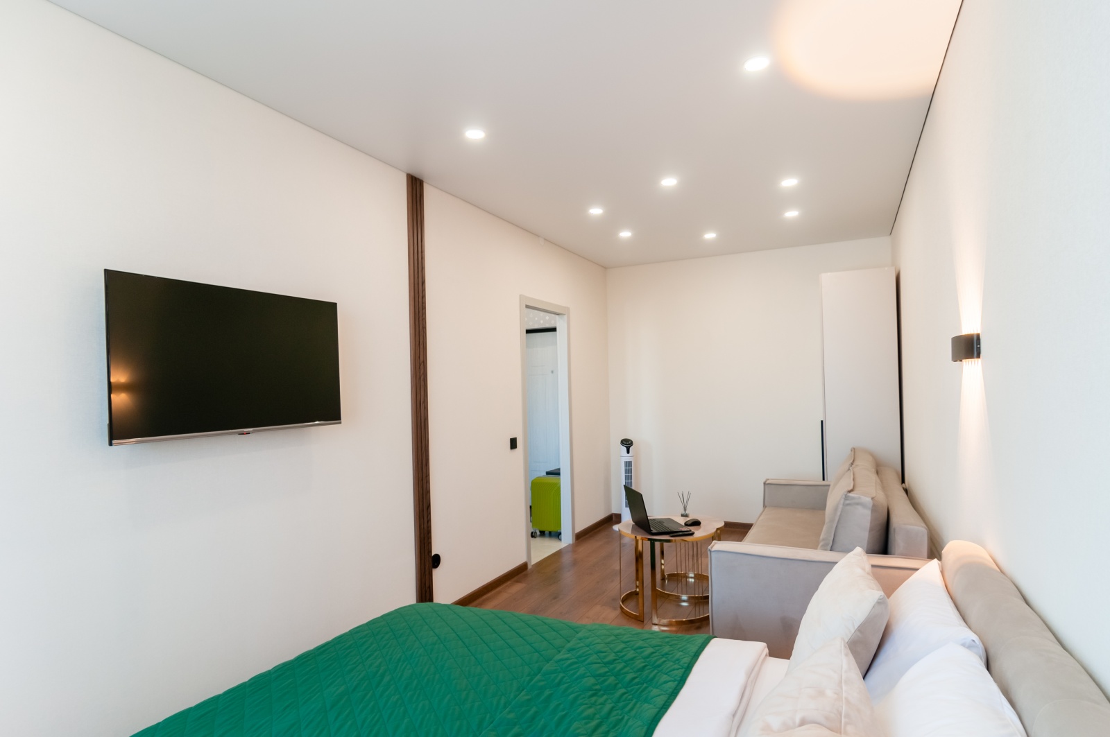 DAY Апартаменты HOME