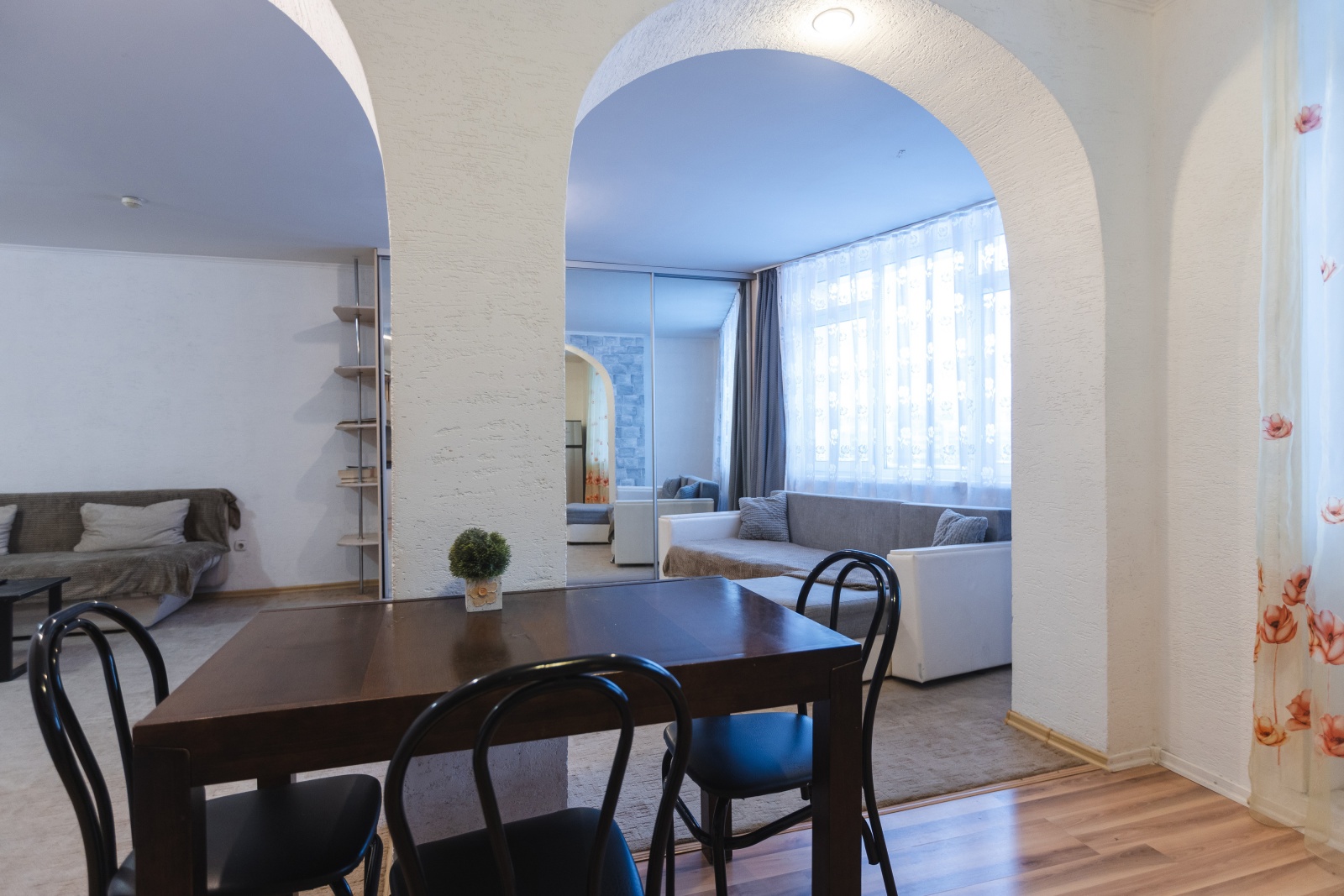 2-к. квартира, 60 м²
