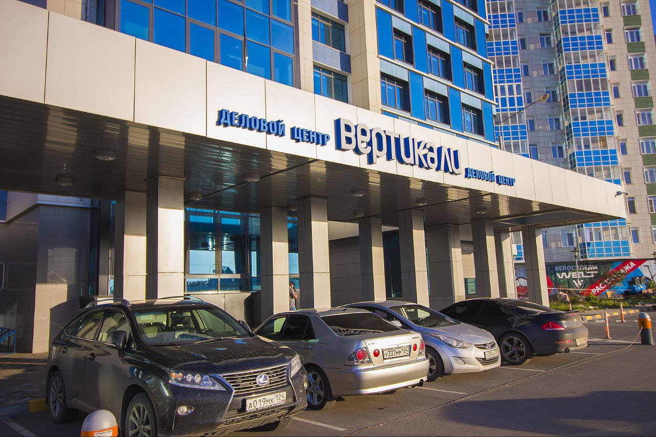 КВАРТИРА напротив ПЛАНЕТЫ