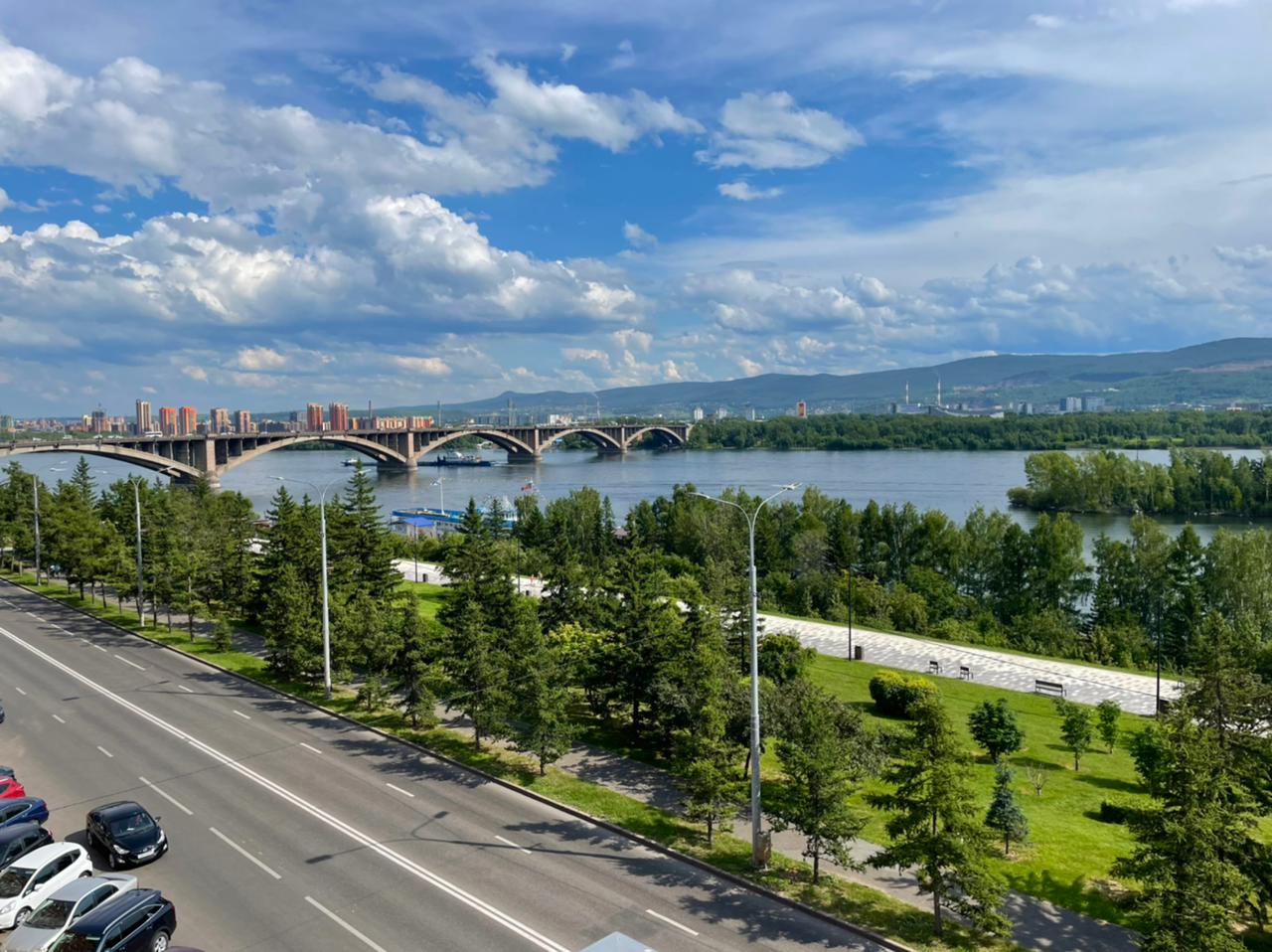 Дубровинского 104