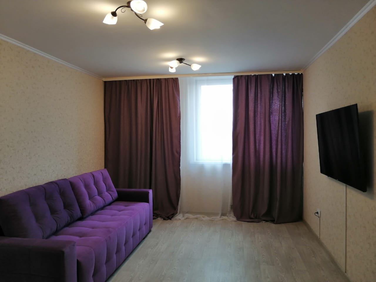 Двухкомнатная квартира ул.Авиаторов д.38 (10 этаж)