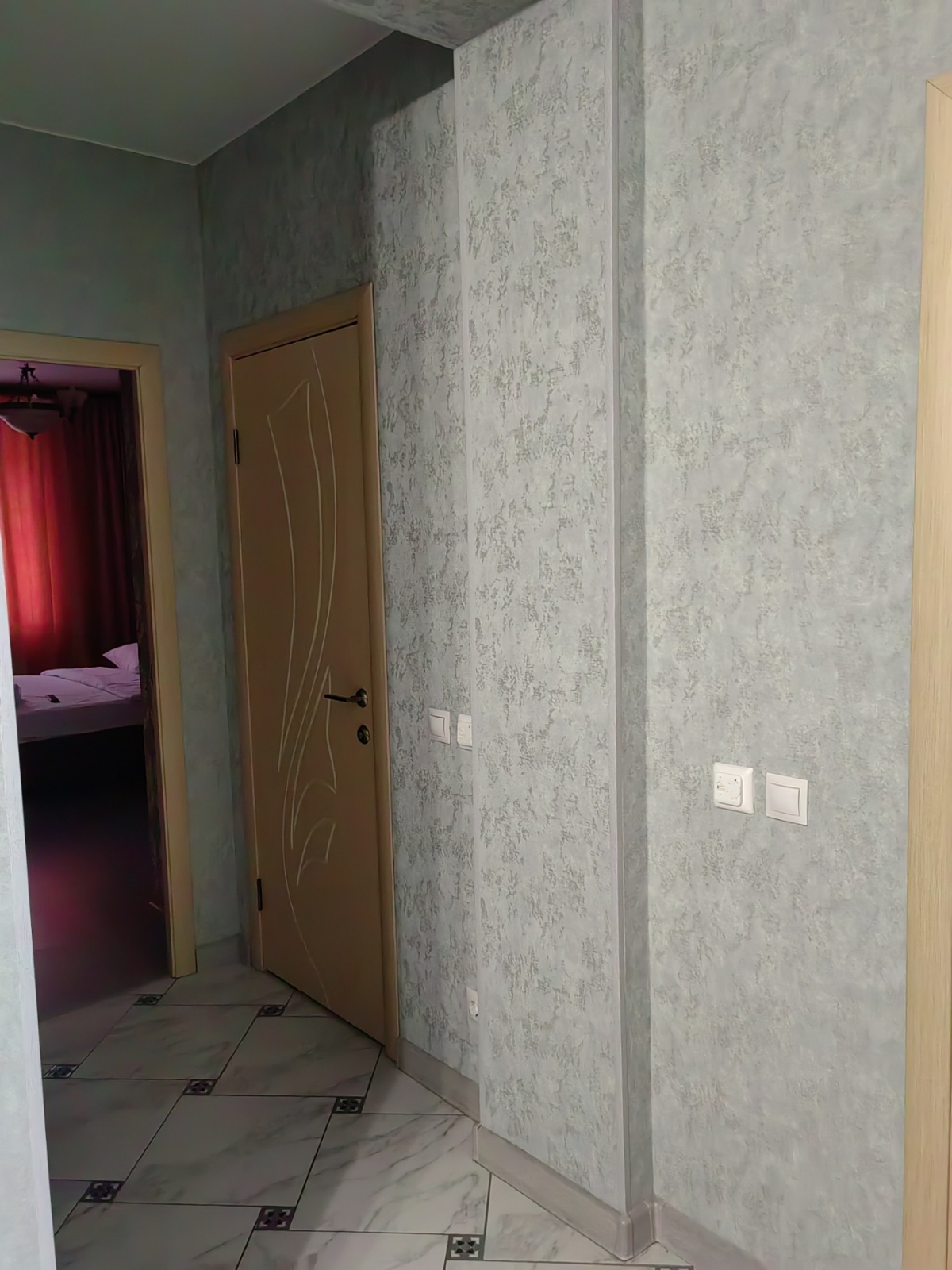 Двухкомнатная квартира на против ТРЦ Планета
